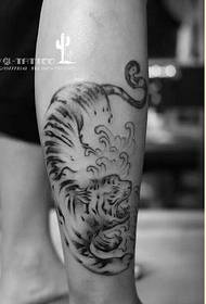 Personality legs fashion sketch tiger tattoo pattern picture