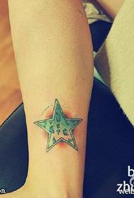 Leg pricked five-pointed star tattoo pattern