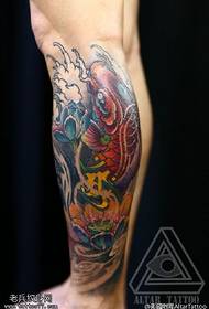 Klasická vlna koi lotus tetování vzor