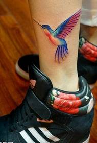 Stylish leg hummingbird tattoo pattern picture
