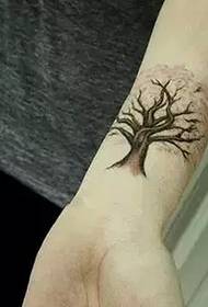 Vibrant gréng Planzen Tattoo