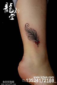 Fresh and beautiful feather tattoo pattern