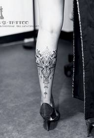 Fashion women's legs personalized lace tattoo pattern pictures