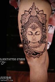 Pola tato tradisional Buddha klasik