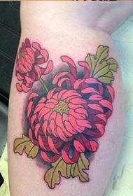 Personality legs beautiful chrysanthemum tattoo picture picture