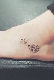 Stylish and compact foot tattoo