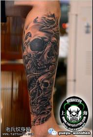 Calf horror velké tetování vzor