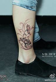 Ljepljivi lijepi uzorak tetovaže lotosa
