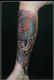 Ti gason pye dominan nwaj dragon foto modèl tatoo