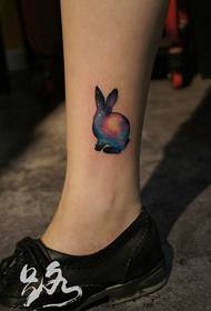 Leg color starry cartoon rabbit tattoo pattern