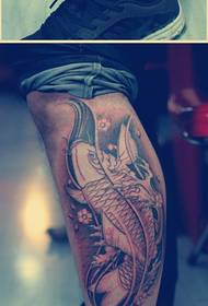 Rich jumping squid tattoo pattern