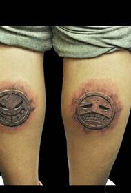 Picioare de băieți imagini de tatuaj zâmbet frumos