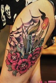 Beauty thigh domineering flower and gunfire tattoo pictures