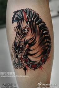 Leg persoanlikheid hippocampus tattoo patroan