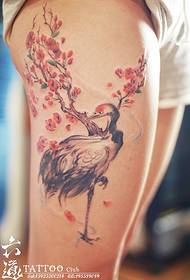 中国の綿密な絵画梅の花松鶴タトゥーパターン