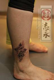 Coppia di gamba domineering cross model di tatuaggi