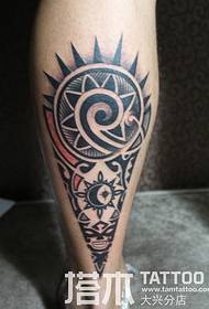 Mayan totem tattoo eo an-damosin'omby