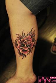 Color flower calf tattoo picture