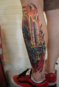 Tatuaje de deseño creativo da perna masculina de influxo