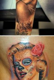Kojas slegianti seksuali Marilyn Monroe tatuiruotės schema