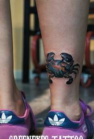 Leg color starry sky crab tattoo pattern