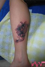 Imagem de tatuagem de planta de perna