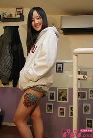 Little beauty thigh diamond rose tattoo picture