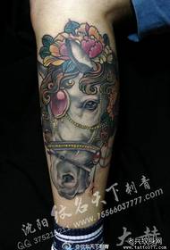 Homes gammi classici belli mudelli di tatuaggi di cavalli