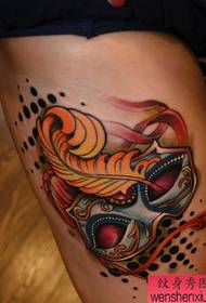 Најбоља тетоважа препоручила је узорак тетоваже маске у боји ногу