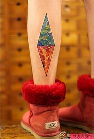 Patrón de tatuaje de estrella de pierna