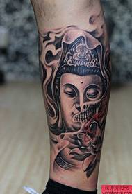 Теле Буддха и магични узорак тетоваже