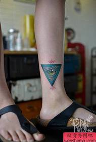 Beautiful female eye tattoo pattern for girls' legs