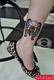 Naisten perhonen suosittu pop-väri perhonen tatuointikuvio