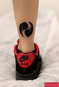 Leg ink taiji tattoo pattern