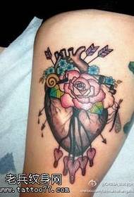 Leg color creative heart tattoo works