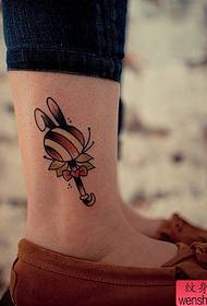 One leg bunny ears bow tattoo pattern