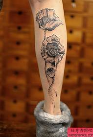 a leg poppy tattoo pattern