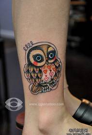 Girl's leg cute owl tattoo pattern