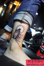 Jongens benen mooi pop gebed handen tattoo patroon