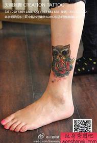 女生腿部时尚的school猫头鹰纹身图案