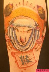 Tattoo show, preporučite uzorak tetovaže u boji nogu