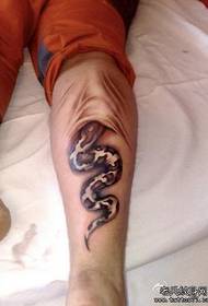 Alternative cool snake tattoo pattern on the legs