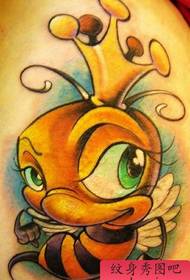 Tattoo Show, empfehlen niedliche kleine Bienentätowierung