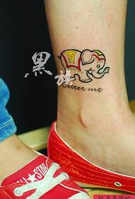 Tatuointiesitys, suosittele nilkka-sarjakuva norsun tatuointia