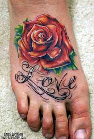 noha ruže tetovanie vzor