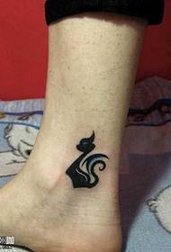 patrón de tatuaje de gato de pie