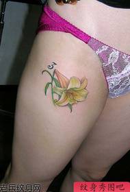 gorgeous sexy leg lily tattoo pattern