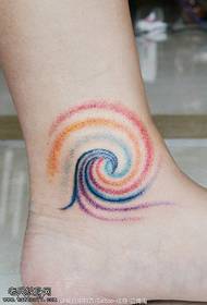 красиво виглядає кольорова смуга татуювання візерунок