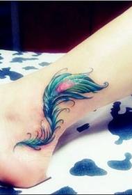 美しい足首孔雀羽タトゥー画像