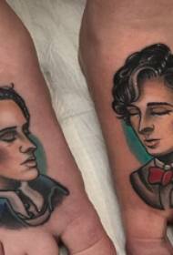 Instet tatuazh tatuazh në skajin e një çifti me ngjyra fotografi tatuazhesh karakteri